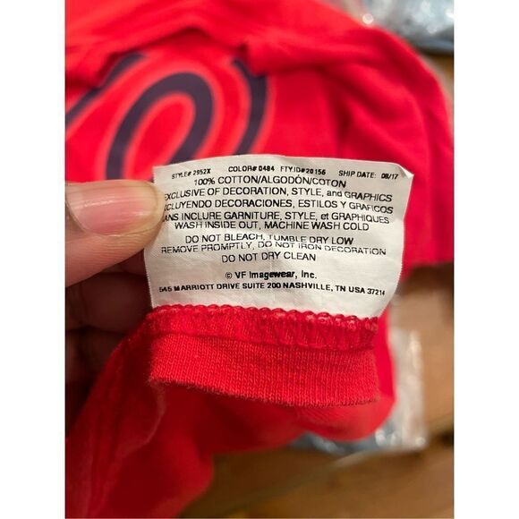 Majestic TShirt Adult M Washington Nationals Doc Doolittle #63 Baseball MLB Swag - Picture 3 of 6